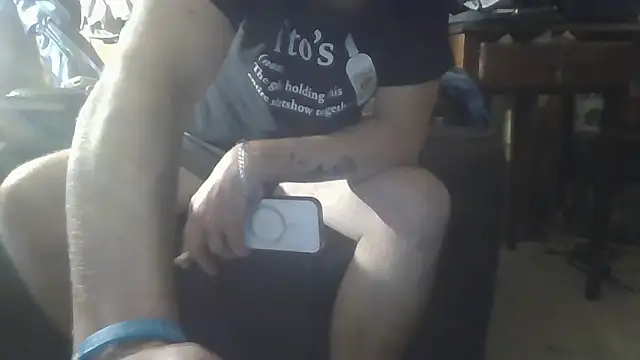 hungverrec online show from September 28, 2025, 8:20 am