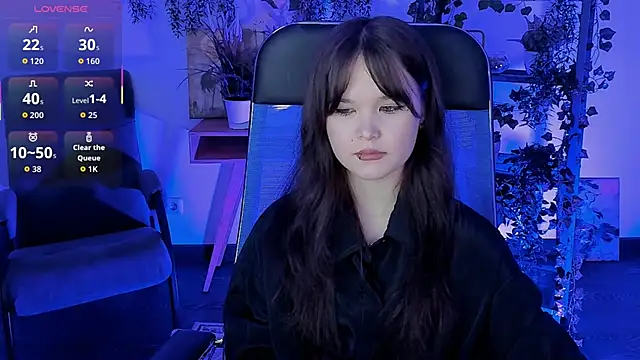 Elainebeness online show from March 24, 2026, 7:08 pm