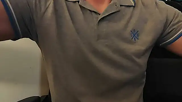 jayb0y61 online show from October 12, 2025, 4:11 am