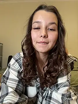 Snapshot of PoppyRobinson chatting on December 13, 2024, 6:38 pm PoppyRobinson online show from December 13, 2024, 6:38 pm