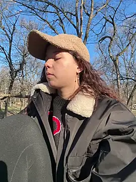 Snapshot of PoppyRobinson chatting on January 9, 2025, 9:16 am PoppyRobinson online show from January 9, 2025, 9:16 am