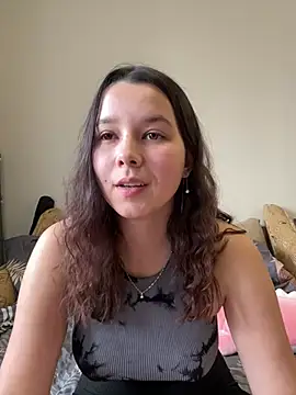 Snapshot of PoppyRobinson chatting on January 16, 2025, 11:15 am PoppyRobinson online show from January 16, 2025, 11:15 am