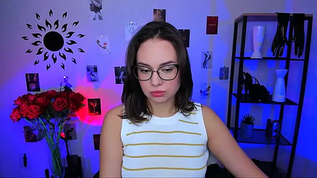 Snapshot of JaneWyatt chatting on March 21, 2025, 8:17 am JaneWyatt online show from March 21, 2025, 8:17 am