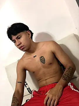 logannth online show from November 11, 2025, 5:13 pm