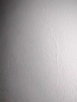 fofinhaa12 online show from April 16, 2026, 9:39 pm