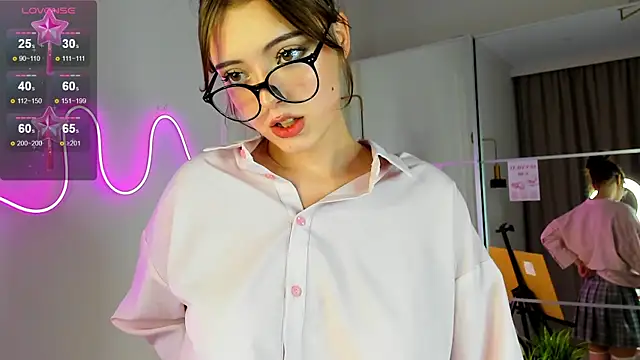 ellyford online show from December 3, 2024, 4:28 pm