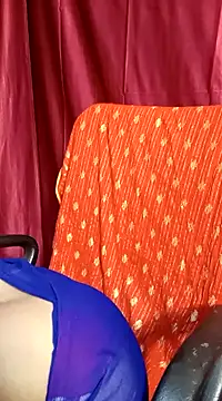 Snapshot of Stripy_Doll chatting on February 11, 2025, 12:59 am Stripy Doll online show from February 11, 2025, 12:59 am