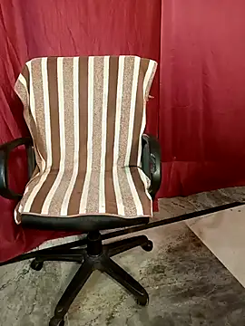 Snapshot of Stripy_Doll chatting on October 27, 2025, 12:31 pm Stripy Doll online show from October 27, 2025, 12:31 pm