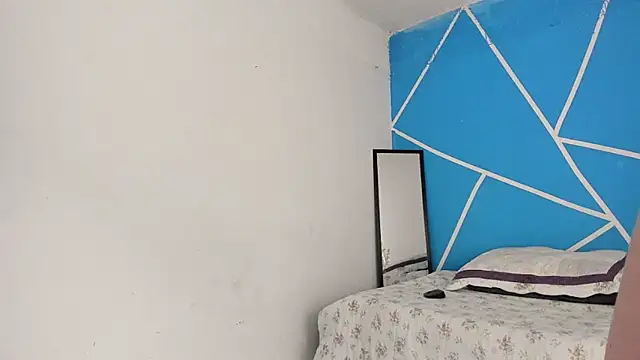 Snapshot of britny_clouds chatting on January 23, 2025, 7:18 pm britny clouds online show from January 23, 2025, 7:18 pm