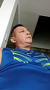 Snapshot of luchoarr chatting on January 21, 2025, 12:04 am luchoarr online show from January 21, 2025, 12:04 am