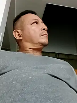 Snapshot of luchoarr chatting on February 6, 2025, 11:48 pm luchoarr online show from February 6, 2025, 11:48 pm