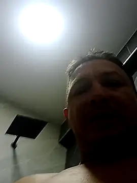 Snapshot of luchoarr chatting on February 24, 2025, 10:36 pm luchoarr online show from February 24, 2025, 10:36 pm