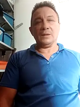 Snapshot of luchoarr chatting on December 16, 2025, 5:40 pm luchoarr online show from December 16, 2025, 5:40 pm