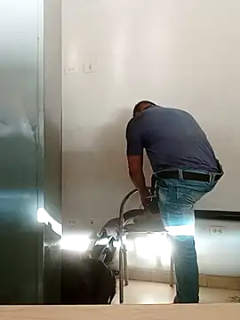 Snapshot of luchoarr chatting on January 16, 2026, 10:03 pm luchoarr online show from January 16, 2026, 10:03 pm