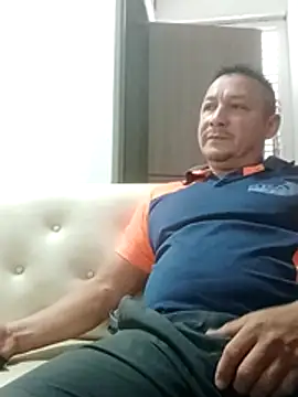 Snapshot of luchoarr chatting on February 1, 2026, 1:53 pm luchoarr online show from February 1, 2026, 1:53 pm