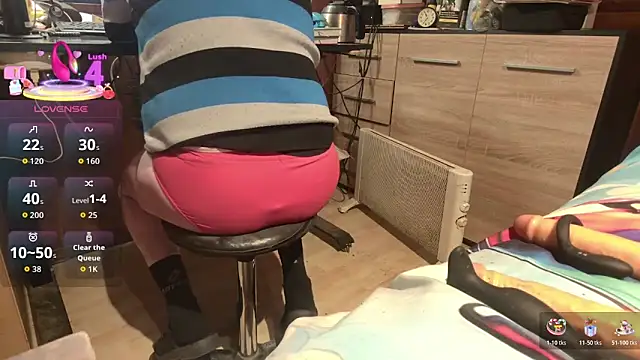 Snapshot of misteryman1956 chatting on March 17, 2026, 6:00 pm misteryman1956 online show from March 17, 2026, 6:00 pm