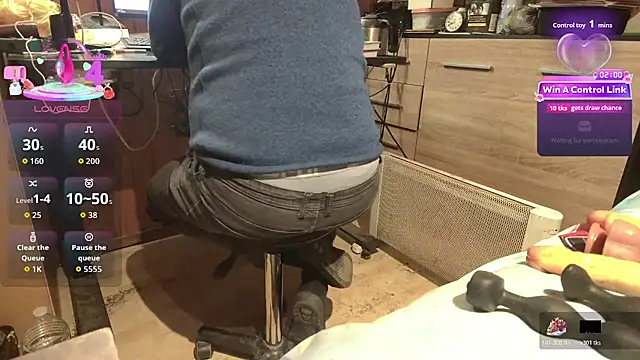 Snapshot of misteryman1956 chatting on April 11, 2026, 6:40 am misteryman1956 online show from April 11, 2026, 6:40 am