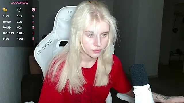 LizaKisses online show from September 22, 2025, 11:45 am