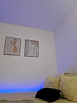 VictoriaEvaans  online show from March 13, 2025, 9:59 pm