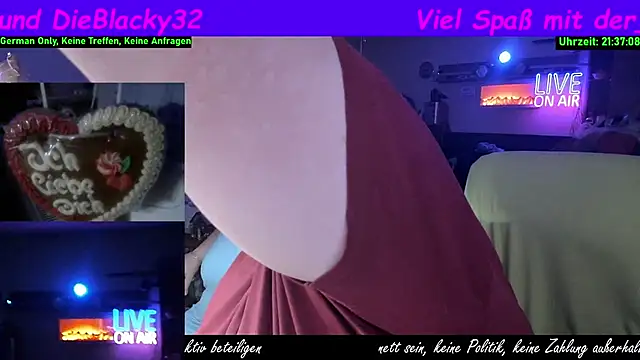 Snapshot of der_alex38 chatting on September 19, 2025, 7:36 pm der alex38 online show from September 19, 2025, 7:36 pm