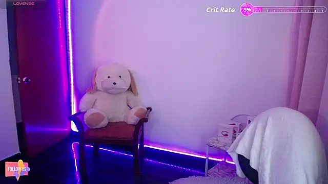 Snapshot of sweet_velvett chatting on April 28, 2026, 10:48 pm sweet velvett online show from April 28, 2026, 10:48 pm