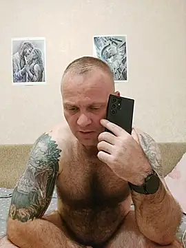 Snapshot of Crek666 chatting on June 24, 2026, 4:06 pm Crek666 online show from June 24, 2026, 4:06 pm