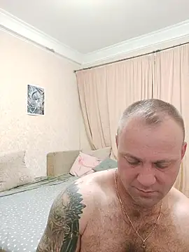 Snapshot of Crek666 chatting on July 15, 2026, 1:22 am Crek666 online show from July 15, 2026, 1:22 am
