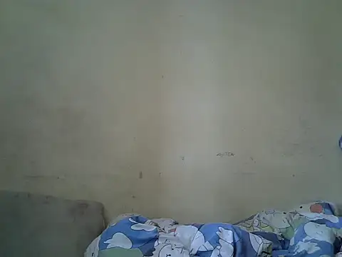 Horny-slut  online show from February 5, 2025, 1:00 pm