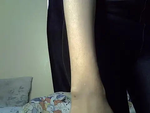 Horny-slut  online show from February 22, 2025, 6:39 am