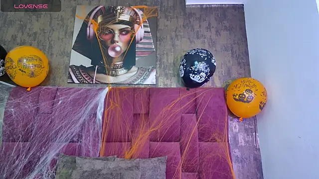 nicole  parker1 online show from October 24, 2025, 7:10 pm