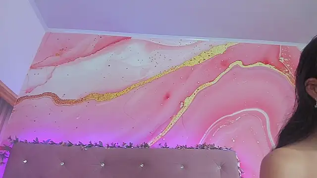 Snapshot of Bella__sweet chatting on November 20, 2025, 6:07 pm Bella sweet online show from November 20, 2025, 6:07 pm