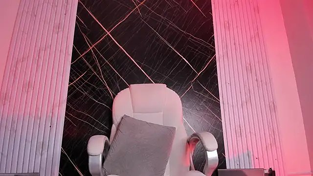 amber  blair online show from January 23, 2025, 8:36 am