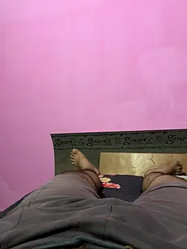 Snapshot of Your_daddy_544 chatting on September 13, 2025, 4:12 am Your daddy 544 online show from September 13, 2025, 4:12 am