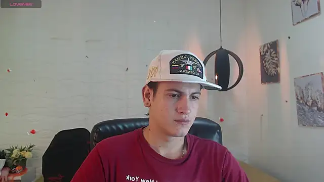 Snapshot of Cerokershelby chatting on December 15, 2024, 5:45 am Cerokershelby online show from December 15, 2024, 5:45 am