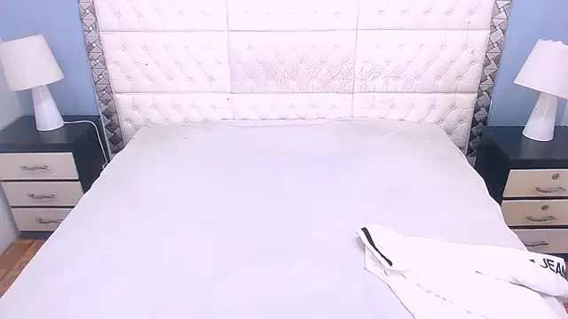 Snapshot of Cheelsea_ chatting on December 11, 2024, 12:02 am Cheelsea  online show from December 11, 2024, 12:02 am