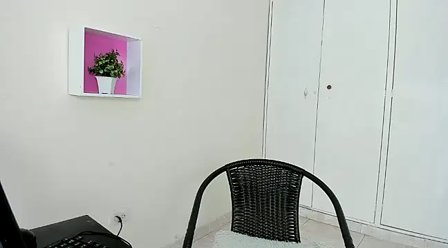 ASIAM BRUNET online show from January 10, 2025, 12:58 pm