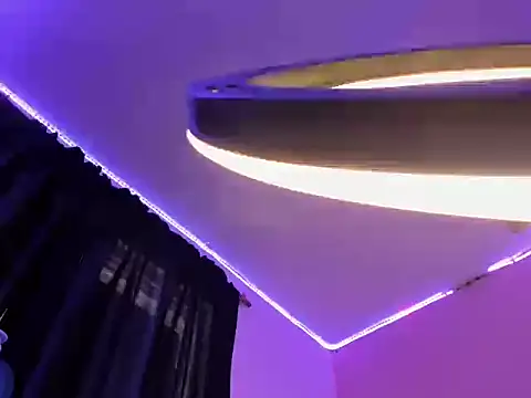 ASIAM BRUNET online show from March 5, 2026, 4:58 pm