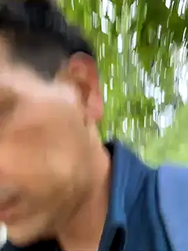 Snapshot of Hideen-real-face chatting on October 9, 2025, 2:09 am Hideen-real-face online show from October 9, 2025, 2:09 am