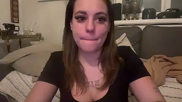 Dif-tjejen online show from December 2, 2025, 1:55 am