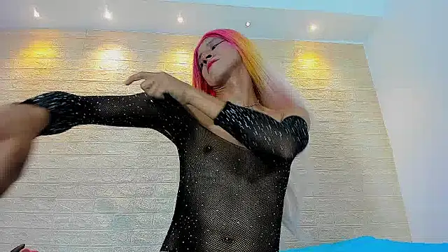 Snapshot of Samira_Ali chatting on January 4, 2025, 4:32 pm Samira Ali online show from January 4, 2025, 4:32 pm