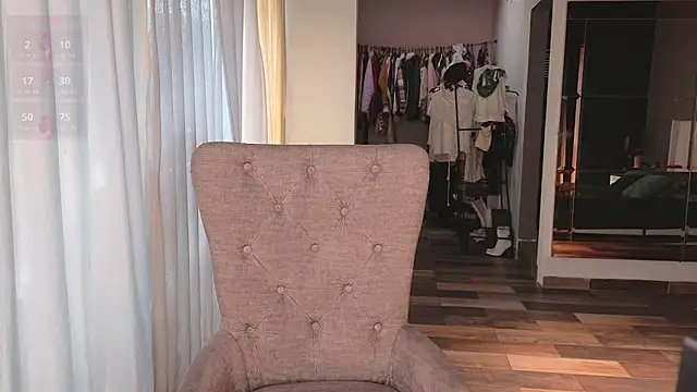 greyslopez online show from September 30, 2025, 9:20 pm