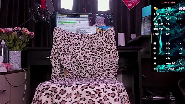 Raissa sky26 online show from March 23, 2026, 3:43 am