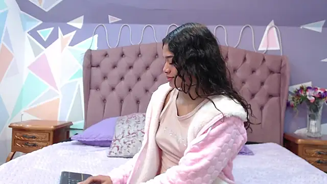 BritneyCollins online show from February 1, 2025, 11:32 am