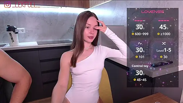 lekfull-kitten online show from September 12, 2025, 12:00 am