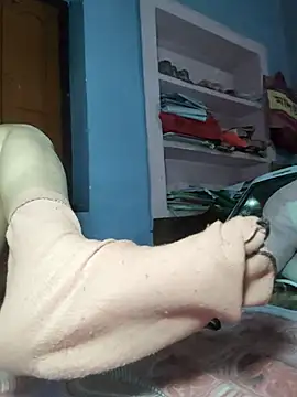 Snapshot of IndianRima chatting on December 21, 2025, 5:20 pm IndianRima online show from December 21, 2025, 5:20 pm