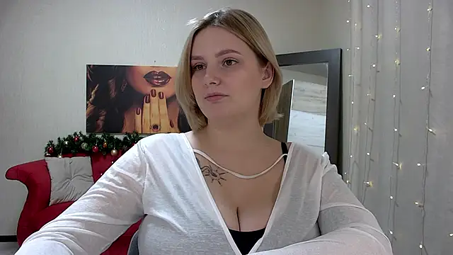 Snapshot of DianeMills chatting on December 20, 2025, 5:20 pm DianeMills online show from December 20, 2025, 5:20 pm