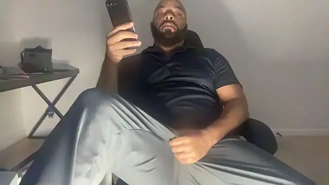 Snapshot of Bbcfun44 chatting on March 4, 2026, 11:27 am Bbcfun44 online show from March 4, 2026, 11:27 am