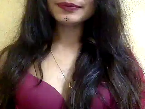 krati74 online show from February 10, 2025, 3:32 pm