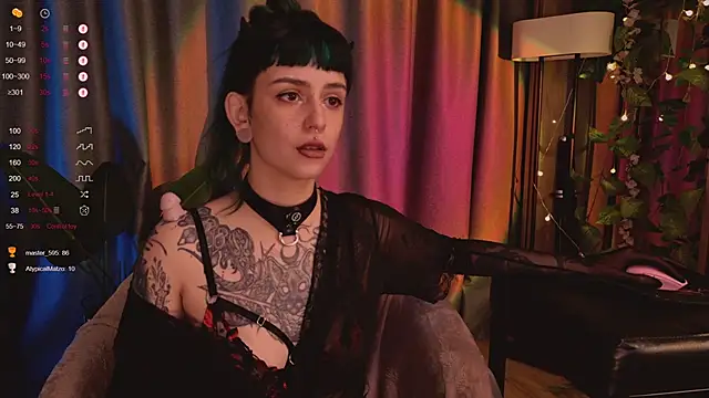 MichaellaMoon online show from February 6, 2025, 1:16 am