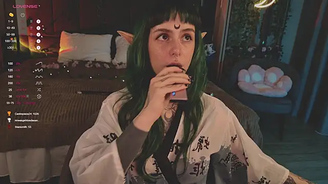 MichaellaMoon online show from March 9, 2025, 11:25 am